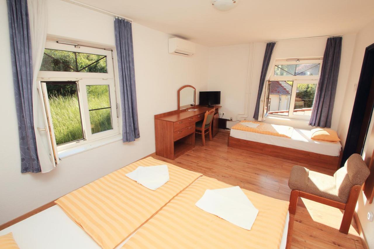 Aquilo Hotel Panorama Tihany Bagian luar foto