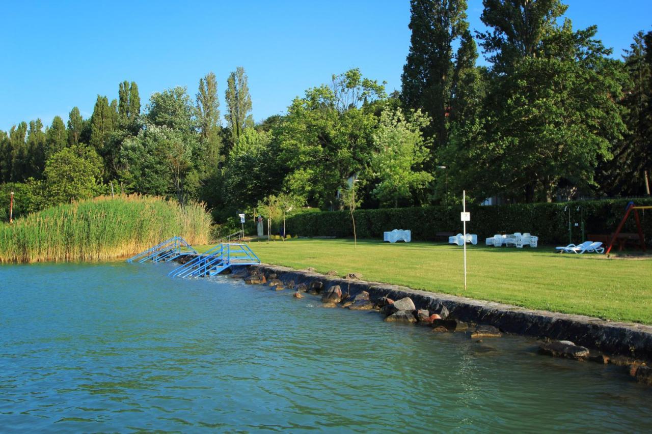 Aquilo Hotel Panorama Tihany Bagian luar foto