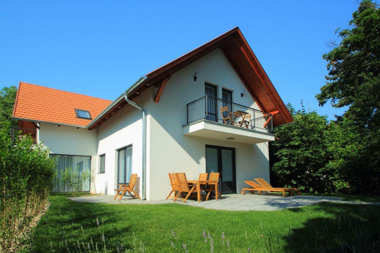 Aquilo Hotel Panorama Tihany Bagian luar foto